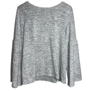a.n.a. Gray Long Sleeve Top Size Large Soft Knit Bell Sleeve Cozy Casual